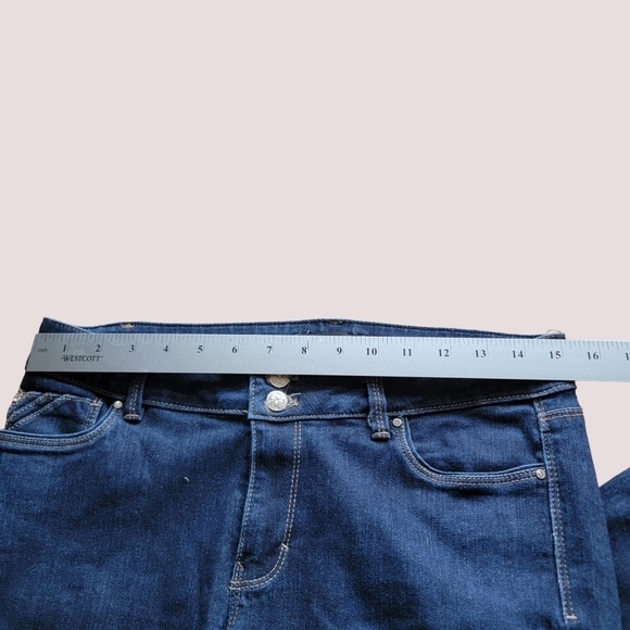 WHITE House Black Market skinny flare size 4 dark wash stretch T57. - Picture 4 of 9